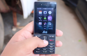 Jio Phone 4G-Smartphones With WhatsApp Support